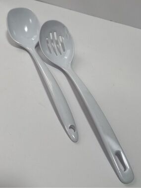 White melamine Slotted and Solid Serving Spoon lot of 2 VTG renowned. High temp